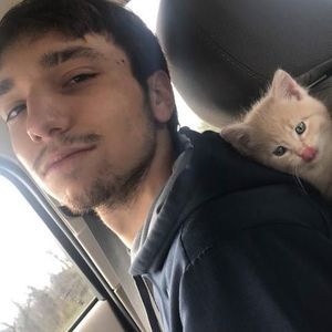 Meet your Posher, Cameron